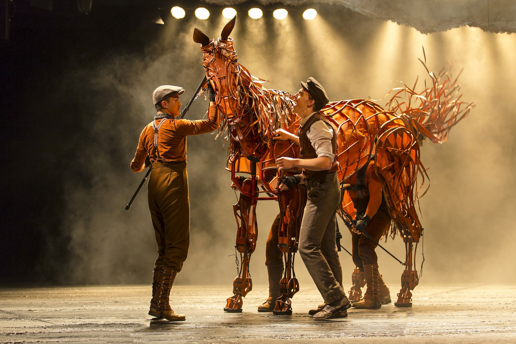 /_uploaded_files/war-horse-1-andrew-veenstra-christopher-mai-derek-stratton-rob-laqui.jpg