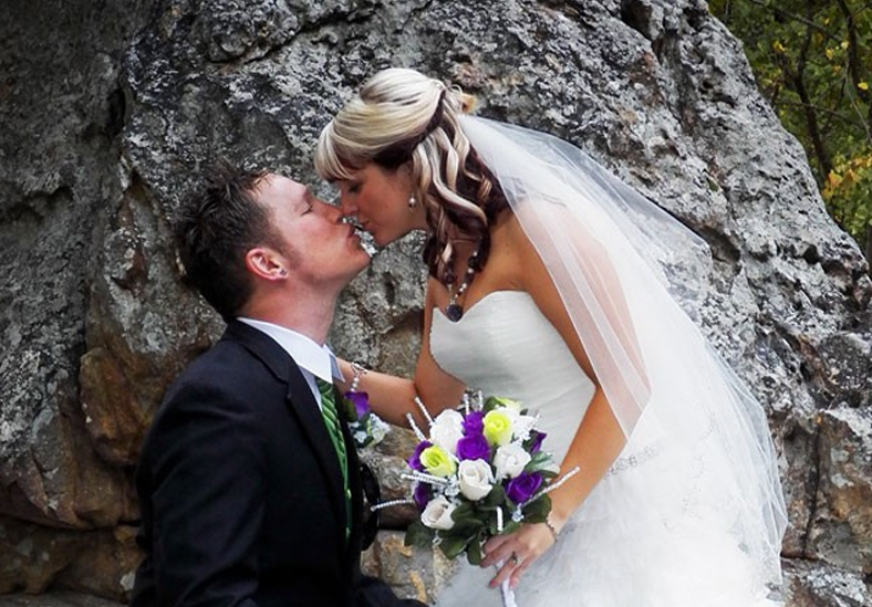 Tn Little Gl Wedding Chapel Gardens At Red Bud Vlistings399996493wedding Promo Pic Jpg